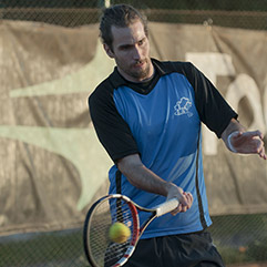 Tenis