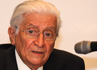 Dr. Ernesto Garz&oacute;n Vald&eacute;s
