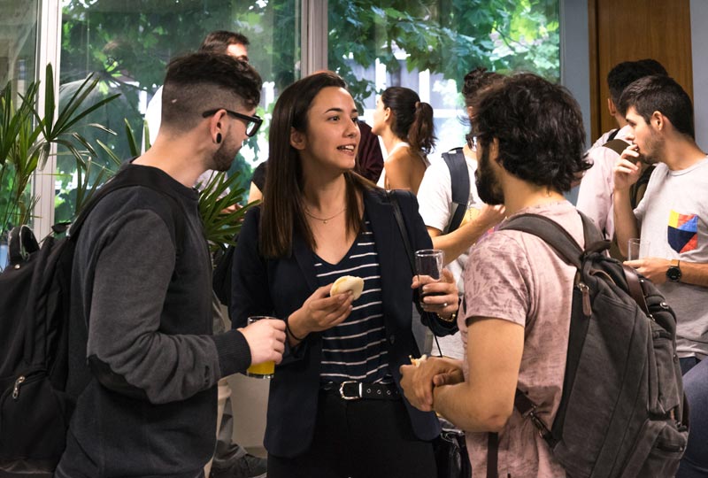 ronda de jovenes en evento de cedex