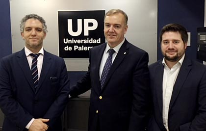 Ricardo Arredondo, Cónsul en el consulado argentino en Los Ángeles, visita la UP