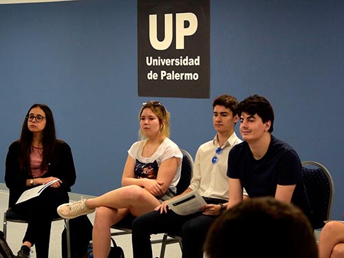 Estudiantes de la UP compartieron sus experiencias sobre las pasantías realizadas en Clarín, Freddo, Día y muchas empresas más