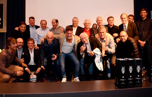 Macaya Márquez presentó su libro junto a protagonistas del fútbol argentino