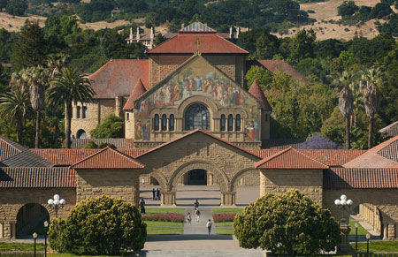 Carlos Cortés, investigador del CELE, asistió a una reunión de expertos en la Universidad de Stanford sobre Social Media Councils (Consejos de Redes Sociales)