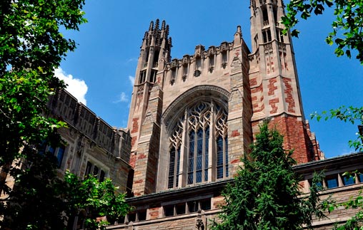 Bienvenida a estudiantes de Yale Law School