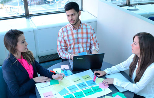 Para saber cómo se estudia en un MBA, viví una clase