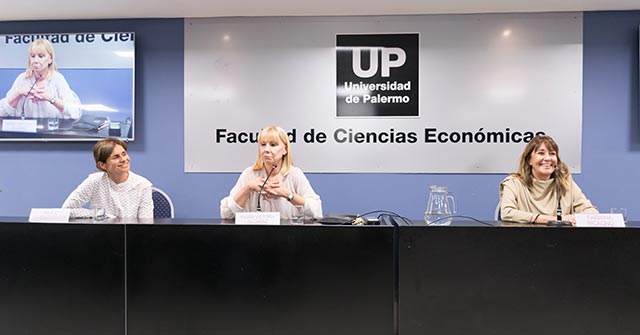 Mujeres líderes compartieron sus experiencias en la UP