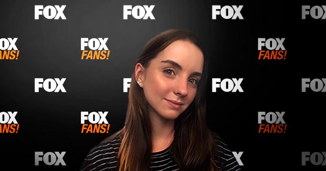 Patricia Naya Weil, egresada de Periodismo UP, es conductora de Fox Fans Latinoamérica Patricia Naya Weil, egresada de Periodismo UP, es conductora de Fox Fans Latinoamérica