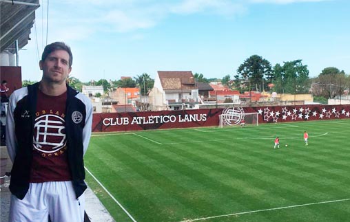 Fabián Esteban, egresado de Psicología UP, trabaja en la preparación mental de jugadores de fútbol