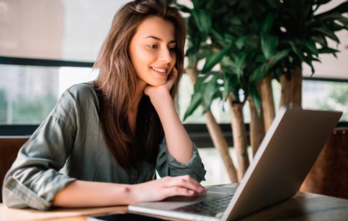 Cómo prepararse exitosamente para una entrevista laboral