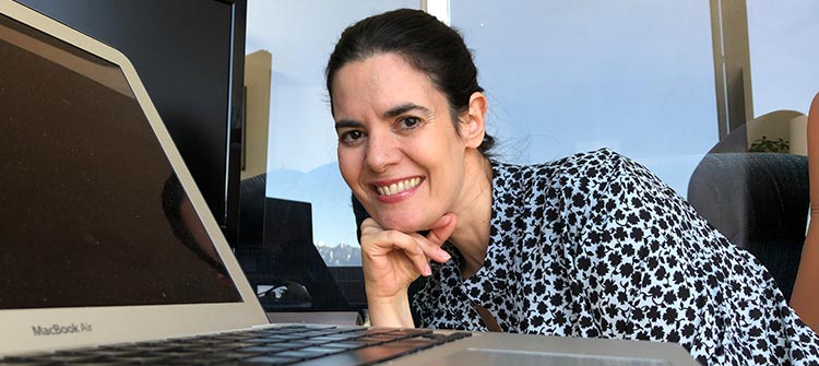 Carolina Larsson, egresó de la Maestría en Tecnología de la Información UP con honores y hoy integra sus dos pasiones: tecnología y salud