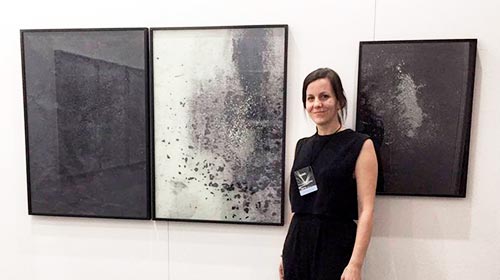 Elena Loson egresó de Arte UP y se desempeña como artista visual en Chile