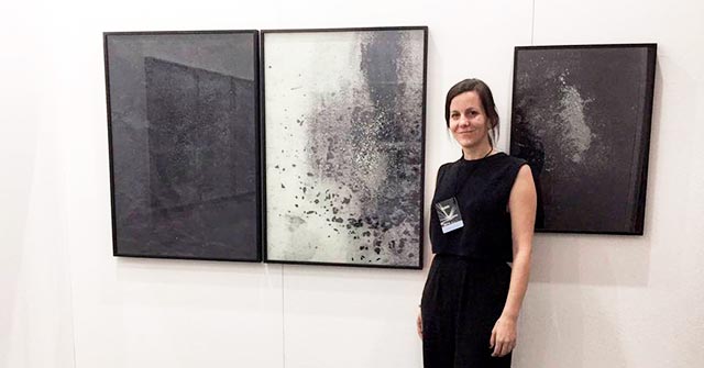 Elena Loson egresó de Arte UP y se desempeña como artista visual en Chile