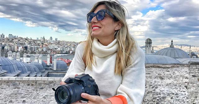 Mercedes Castro, egresada de Periodismo UP, se especializa en viajes y culturas produciendo contenidos de forma independiente