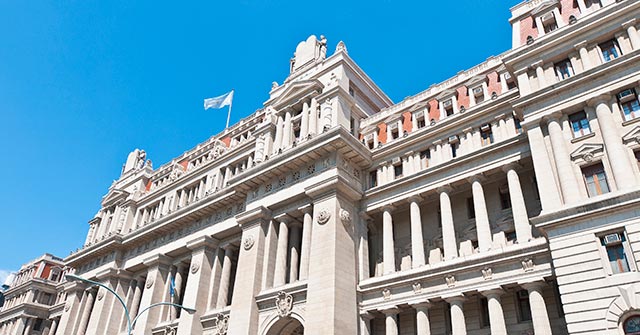 Charla-debate: La pena materialmente perpetua en Argentina. Análisis legal y de la jurisprudencia de la CSJN Charla-debate: La pena materialmente perpetua en Argentina. Análisis legal y de la jurisprudencia de la CSJN