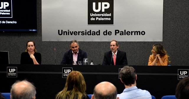 Celebración del año académico de la Facultad de Derecho UP