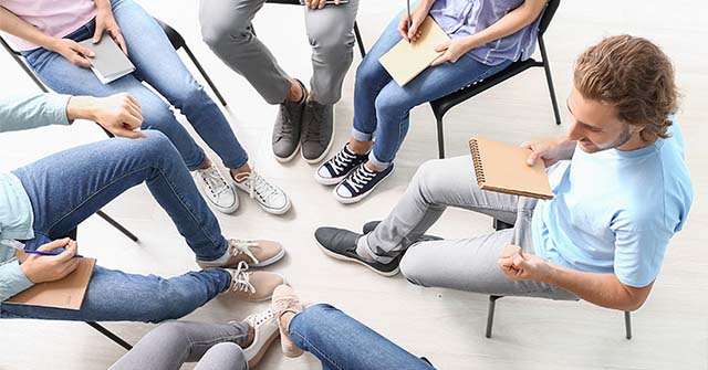 Diferentes Enfoques en Psicoterapia Diferentes Enfoques en Psicoterapia