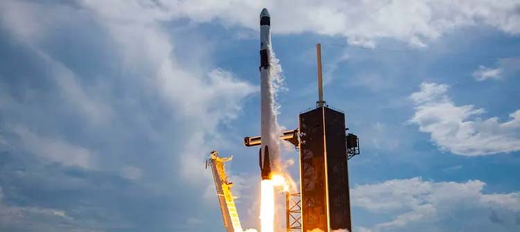 SpaceX, la empresa de Elon Musk, lanzará al espacio un satélite argentino