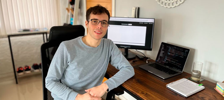 Tadeo Donegana Braunschweig, estudia Inteligencia Artificial en UP y creó una plataforma de IA para chatear con los candidatos presidenciables