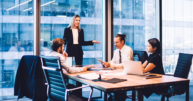 Beneficios de estudiar Management con enfoque en Economía y Finanzas Beneficios de estudiar Management con enfoque en Economía y Finanzas