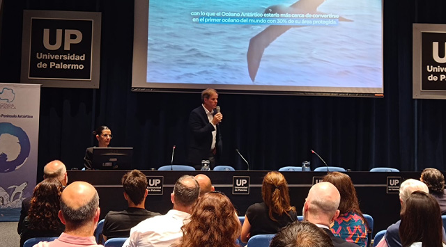 El Observatorio del Cambio Climático de la UP y Agenda Antártica ONG celebraron una nueva edición de la Noche por la Antártida El Observatorio del Cambio Climático de la UP y Agenda Antártica ONG celebraron una nueva edición de la Noche por la Antártida