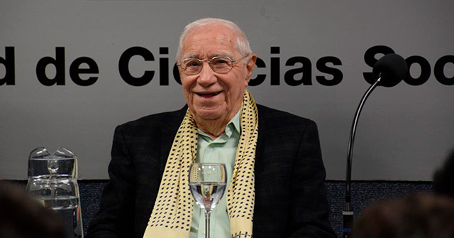 Enrique Macaya Márquez: Nuevas formas de fútbol y modos de comentarlos Enrique Macaya Márquez: Nuevas formas de fútbol y modos de comentarlos
