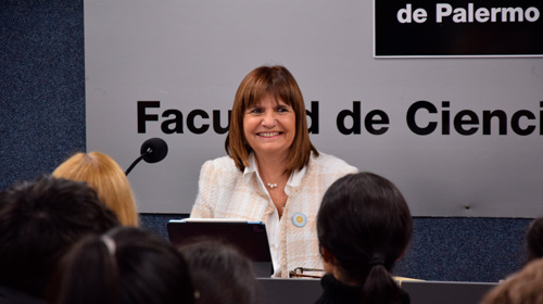 Patricia Bullrich, Ministra de Seguridad de la Nación, en la UP