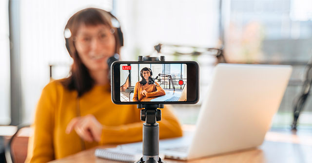 Periodistas youtubers: ¿Cómo trabajar y vivir de la profesión en la plataforma? Periodistas youtubers: ¿Cómo trabajar y vivir de la profesión en la plataforma?