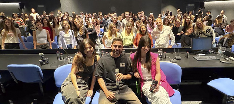 Grego Rosello, Martu Boden y Cele Pamio brindaron una charla sobre streaming, entretenimiento y publicidad