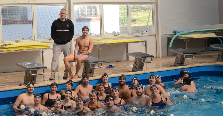 Dejando todo en cada brazada