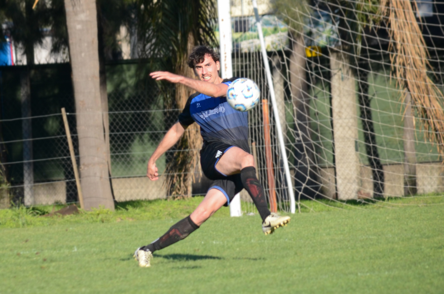 “El objetivo es empezar con todo, ganar y salir campeones, sin dejar de lado lo grupal y lo humano” “El objetivo es empezar con todo, ganar y salir campeones, sin dejar de lado lo grupal y lo humano”