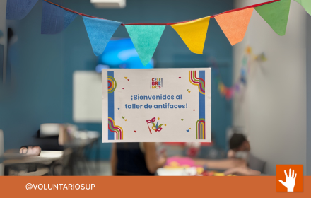 Haciendo regalitos solidarios