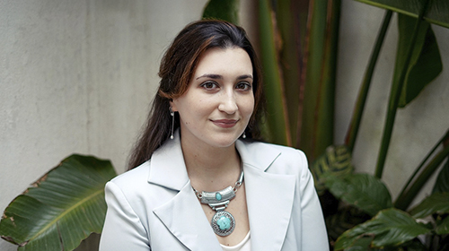 Estefanía Dirube, egresada de Psicología y Abogacía de UP, realizó un intercambio en Yale University y hoy une sus carreras