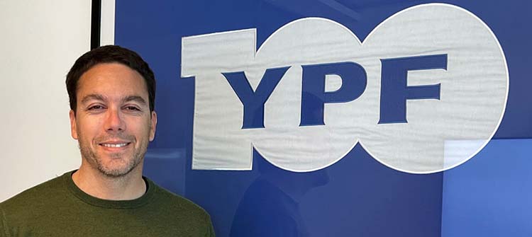   Mat&iacute;as Repetto, dise&ntilde;ador gr&aacute;fico UP, gerente de Imagen y Marca en YPF  