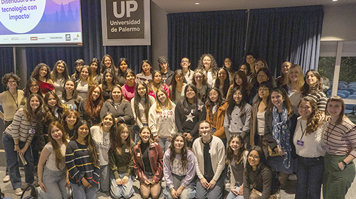 IA CAMP - Hackatón: la Facultad de Ingeniería UP junto a Chicas en Tecnología