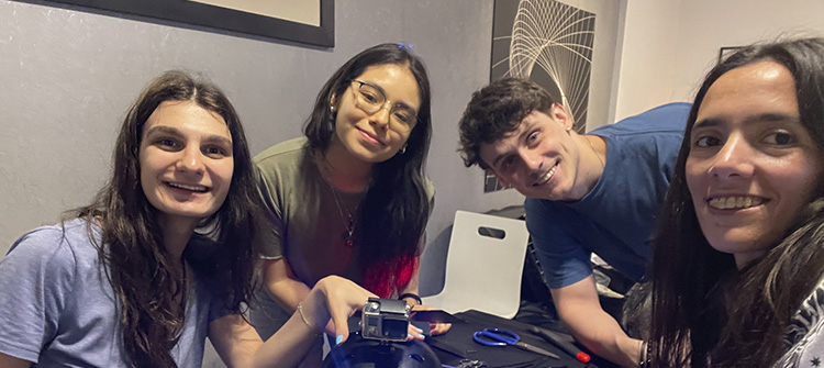 Estudiantes de Ingeniería UP distinguidos por la creación de un casco inteligente