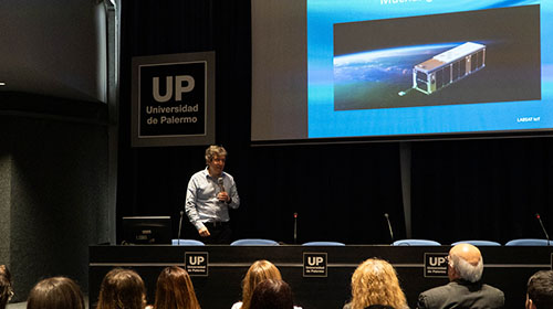 Oportunidades y participación de estudiantes y egresados de la Facultad de Ingeniería de la UP en el proyecto satelital LABSAT IoT