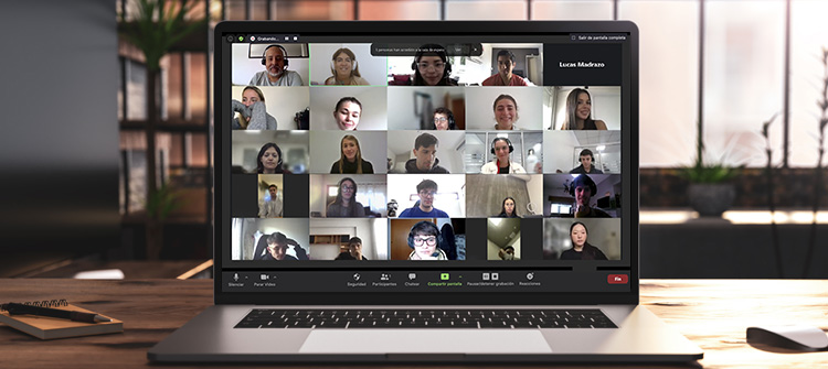   Estudiantes UP que realizan pasant&iacute;as en empresas lideres compartieron sus aprendizajes  