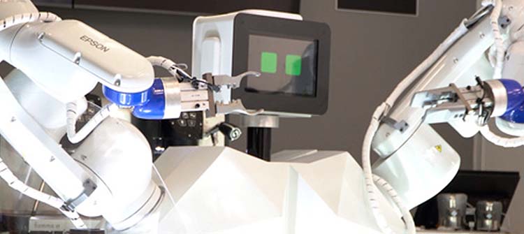   La Universidad de Palermo inauguró el primer robot barista de América Latina, desarrollado por un egresado de Informática  