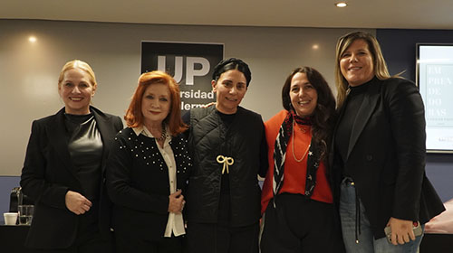 Mujeres líderes comparten su trayectoria en la UP