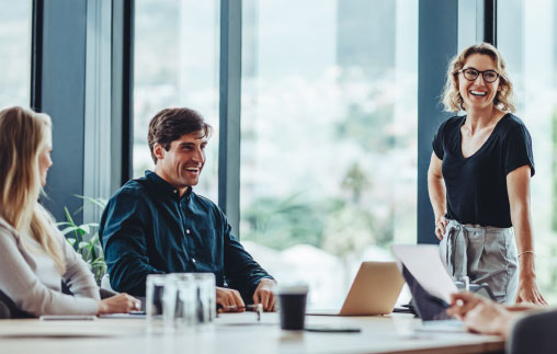 Competencia de Simulación de Negocios: Liderando Equipos en tiempos turbulentos