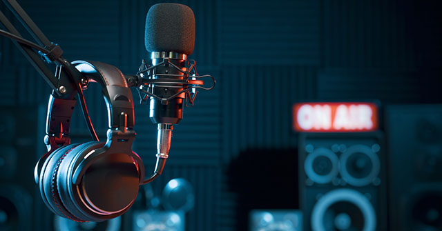 Charla abierta: El podcast, un aliado del contenido de calidad Charla abierta: El podcast, un aliado del contenido de calidad