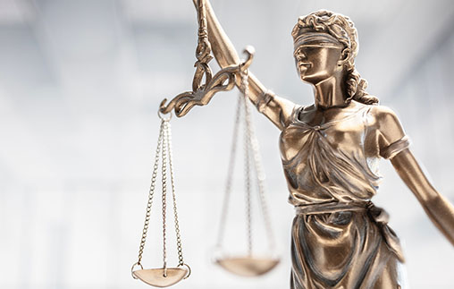 Di&aacute;logo sobre temas fundamentales del Derecho