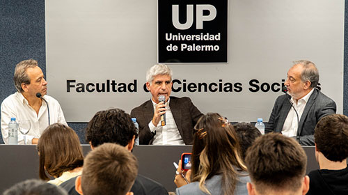 Mart&iacute;n Rodr&iacute;guez Yebra, secretario de Redacci&oacute;n de La Naci&oacute;n, convers&oacute; con los estudiantes de Periodismo UP