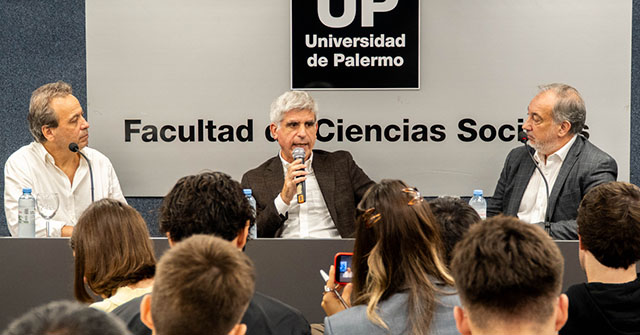 Mart&iacute;n Rodr&iacute;guez Yebra, secretario de Redacci&oacute;n de La Naci&oacute;n, convers&oacute; con los estudiantes de Periodismo UP