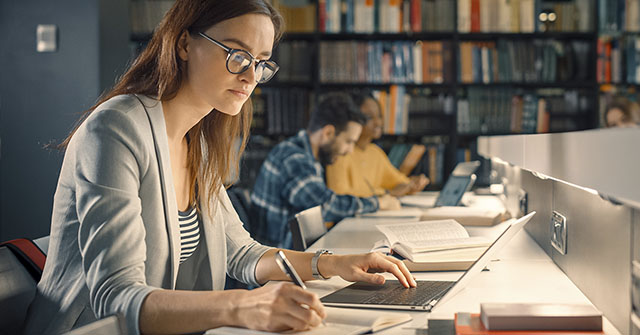 Taller online: introducci&oacute;n a las normas de citaci&oacute;n en estilo APA (7&ordf; edici&oacute;n)