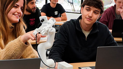 La inteligencia artificial abre una nueva era para profesionales y emprendedores