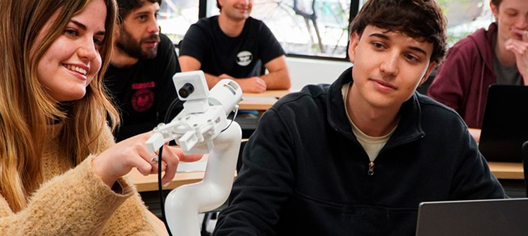 La inteligencia artificial abre una nueva era para profesionales y emprendedores