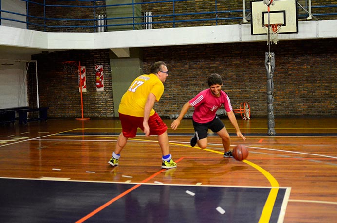 Noche de duelos