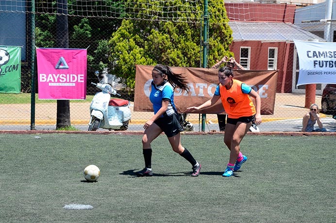 Salud Campeonas!