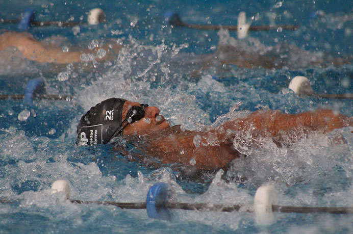 NATACIÓN ESTILO ESPALDA